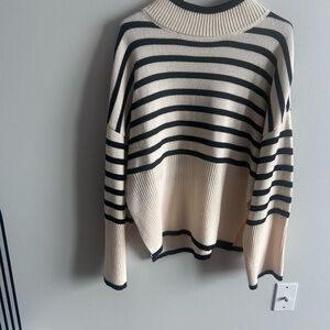 BUNDLE ONLY - 2+ ITEMS

SHEIN Black and Cream Striped Turtleneck Sweater